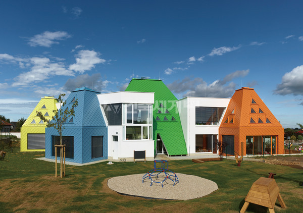 노유자시설_Vetrnik kindergarten : Architektura